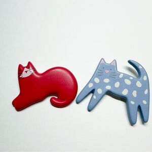 Vintage Hallmark Ceramic Cat Brooches Lapel Pins